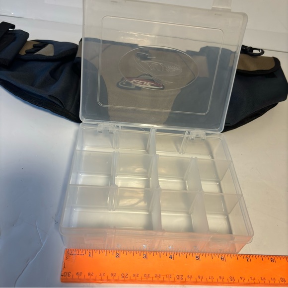 FLW Fishing Tackle Waist Belt Fits waist up to 46” LIKE NEW! - Picture 3 of 8